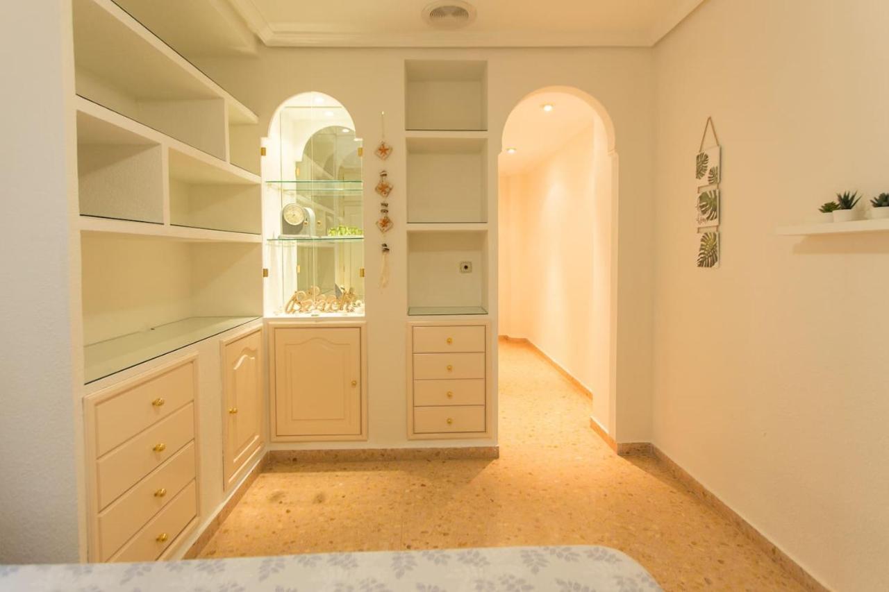 Nice Apartment Close To Mercado Central Alicante Luaran gambar